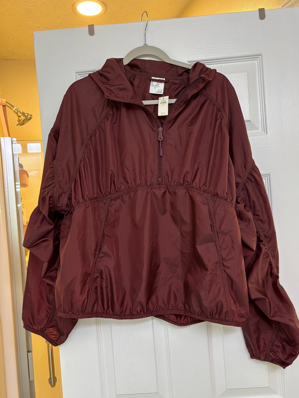 Offline/aerie Womens Wine Lightweight Hooded Windbreaker Jacket. 2 pockets.